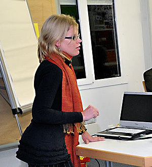 Anke Glenz hält Vortrag 
